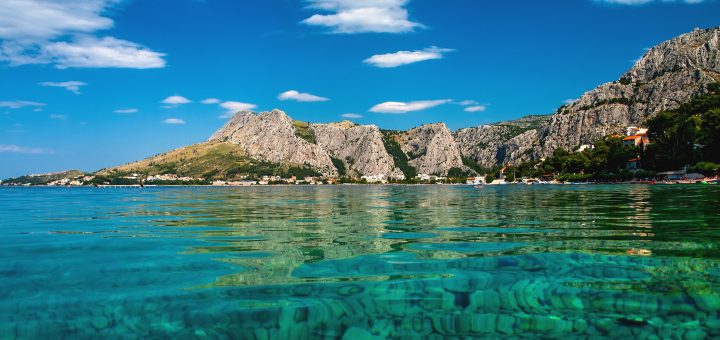 Learn what “Fjaka” is and spend at least one afternoon in the state of Fjaka!